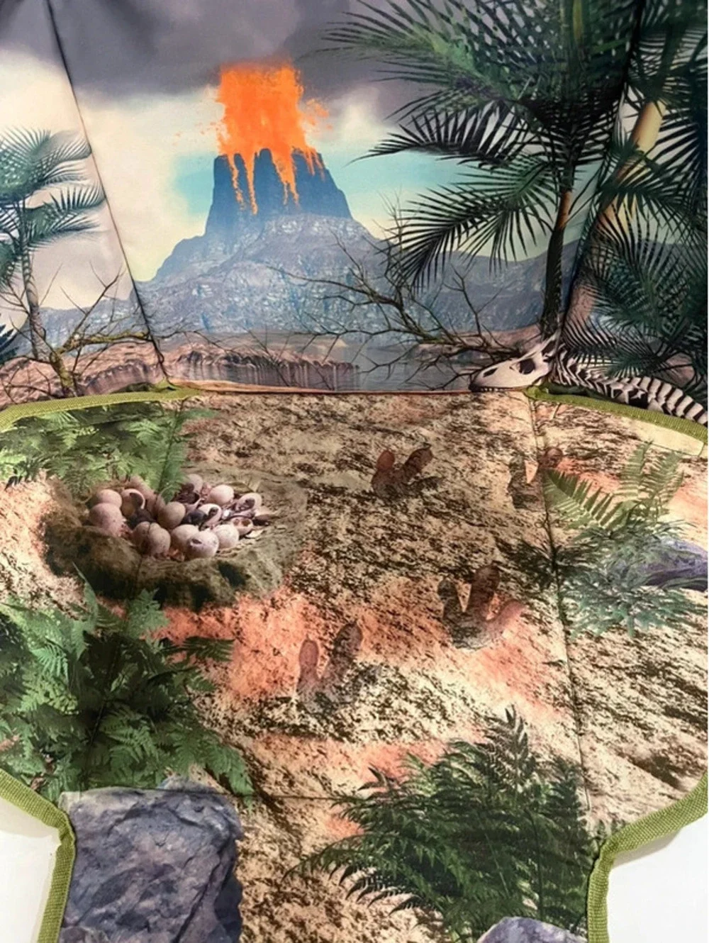 Lakeshore Scenic Dinosaur Fold Out Play Mat Green Children’s Kids Backpack
